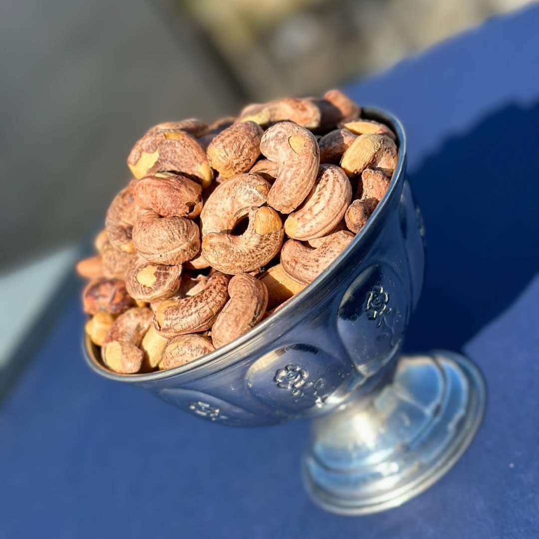 بادام هندی با پوست